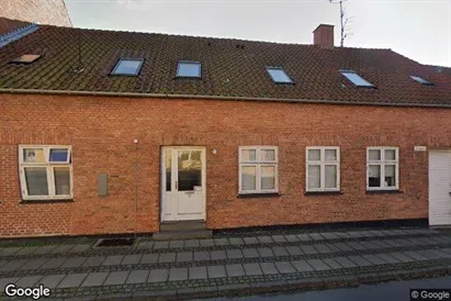Boligudlejningsejendomme til salg i Rønne - Foto fra Google Street View