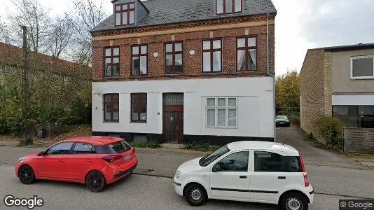 Boligudlejningsejendomme til salg i Valby - Foto fra Google Street View