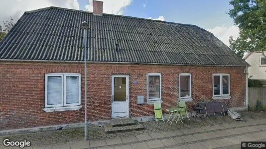 Boligudlejningsejendomme til salg i Spjald - Foto fra Google Street View