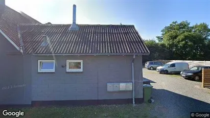Boligudlejningsejendomme til salg i Rønne - Foto fra Google Street View Boligudlejningsejendomme til salg i Rønne - Foto fra Google Street View