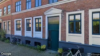 Boligudlejningsejendomme til salg i Helsingør - Foto fra Google Street View Boligudlejningsejendomme til salg i Helsingør - Foto fra Google Street View