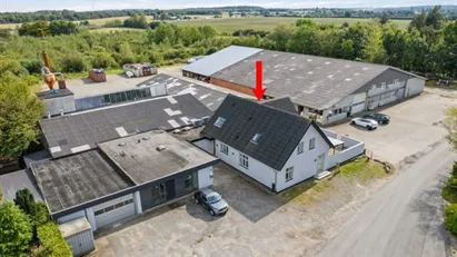 Investeringsejendom nær motorvej ved Kolding Investeringsejendom nær motorvej ved Kolding