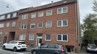 Boligudlejningsejendom med 13 lejemål nær centrum Boligudlejningsejendom med 13 lejemål nær centrum